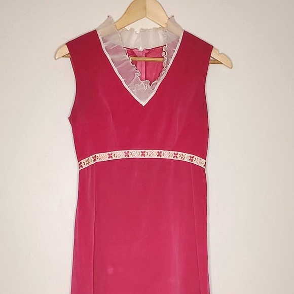 Fuchsia Floral Pink Velvet 70s Long Sleeveless Dress w Crepe Collar - Picture 6 of 13